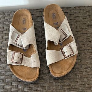 Birkenstock Light Tan Suede Sandals